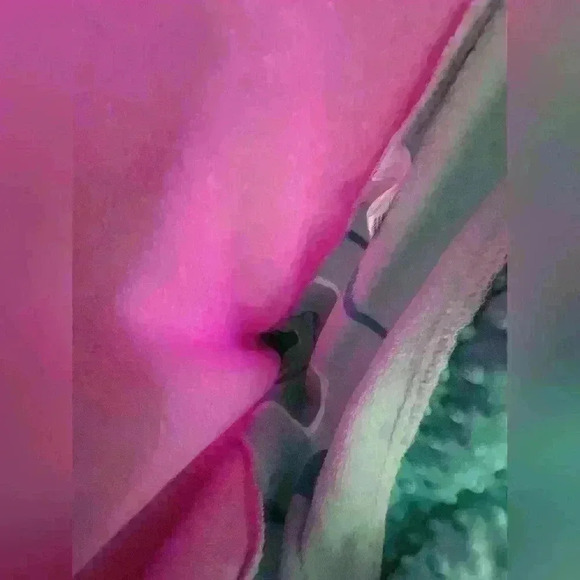 Excellent Preowned  Blankie Tails mermaid Blanket The Original Mermaid Blanket. - Picture 3 of 5